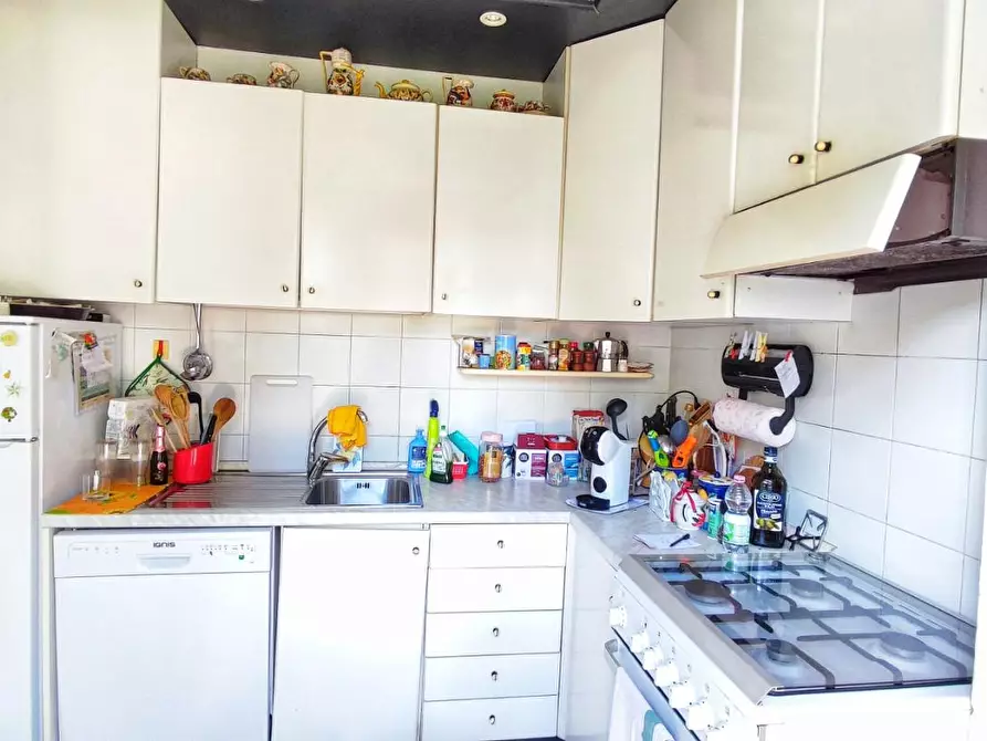 Immagine 11 di Appartamento in vendita  a Viareggio