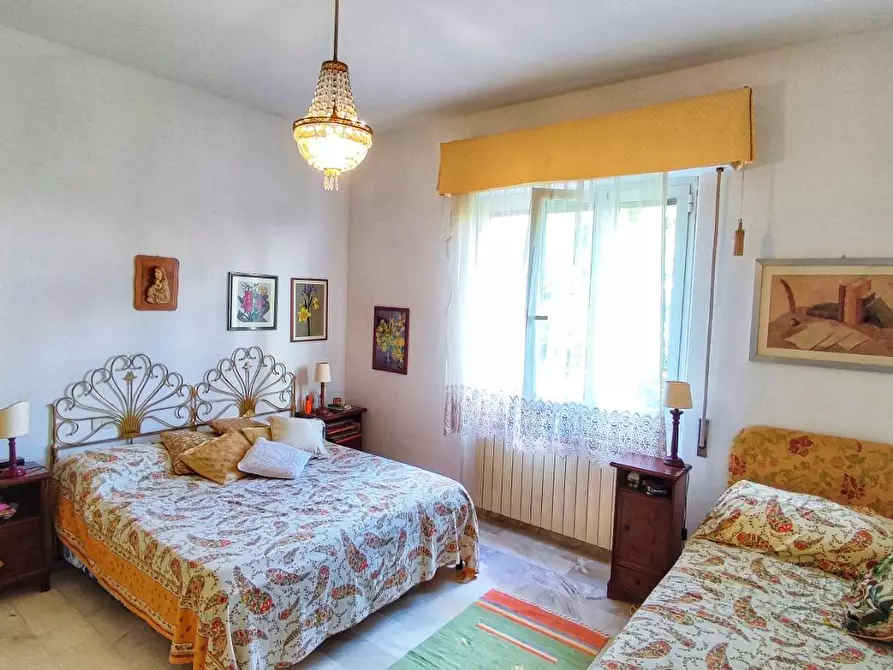 Immagine 16 di Appartamento in vendita  a Viareggio