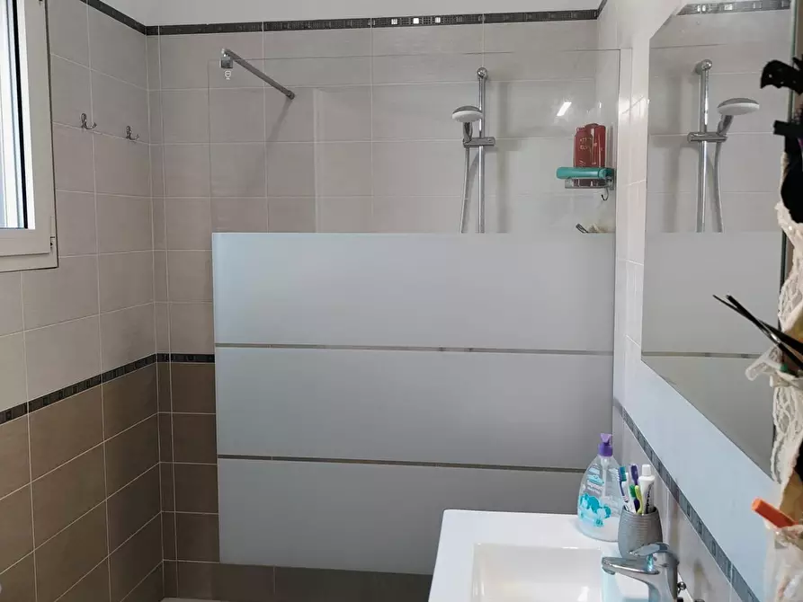 Immagine 23 di Appartamento in vendita  a Livorno