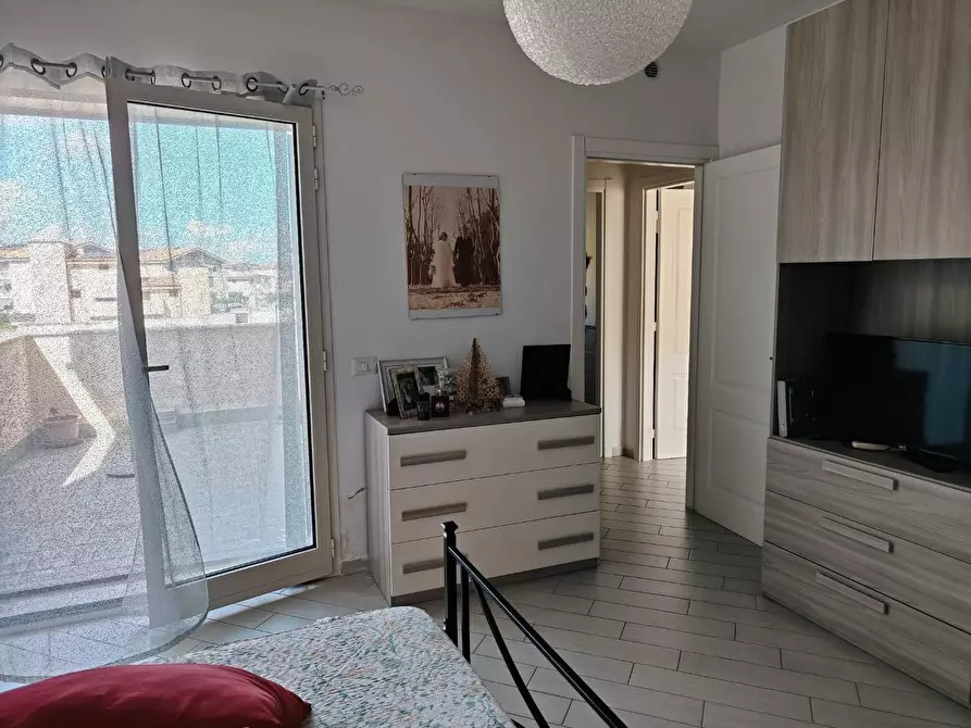 Immagine 17 di Appartamento in vendita  a Livorno