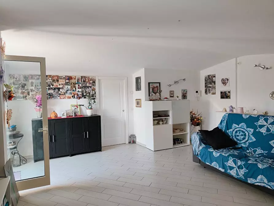 Immagine 27 di Appartamento in vendita  a Livorno