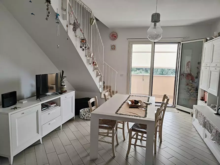 Immagine 7 di Appartamento in vendita  a Livorno