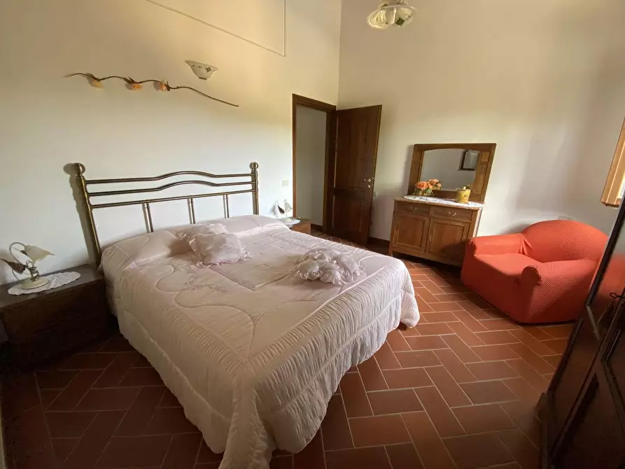 Immagine 10 di Casa colonica in vendita  a Montaione