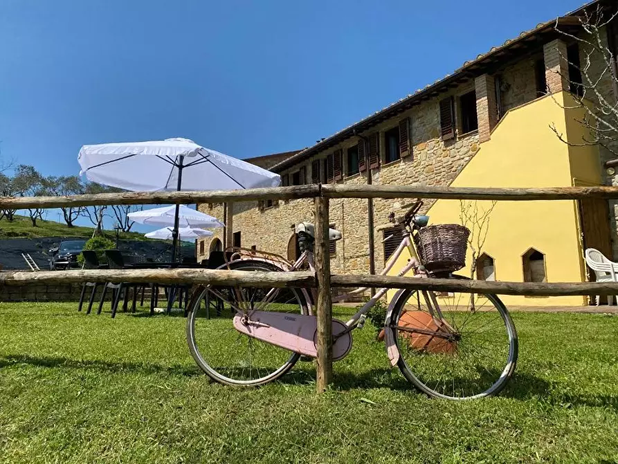 Immagine 8 di Casa colonica in vendita  a Montaione