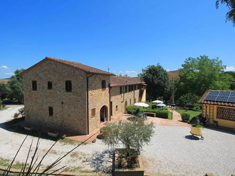 Immagine 3 di Casa colonica in vendita  a Montaione