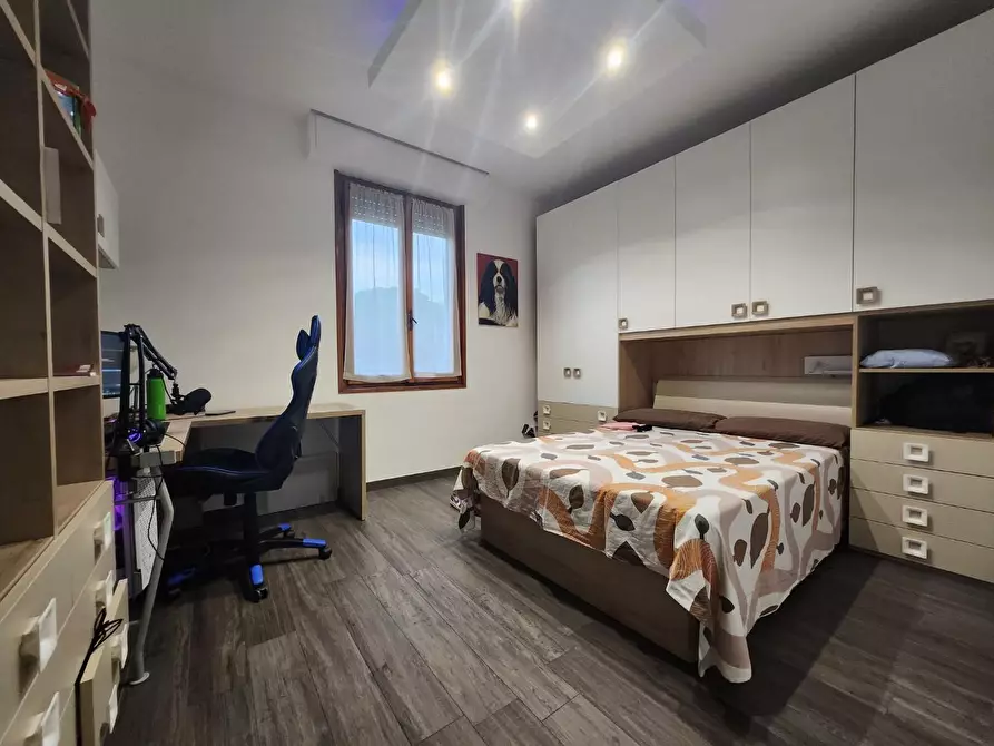 Immagine 16 di Appartamento in vendita  a Empoli