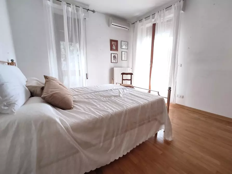 Immagine 1 di Appartamento in vendita  a Seravezza