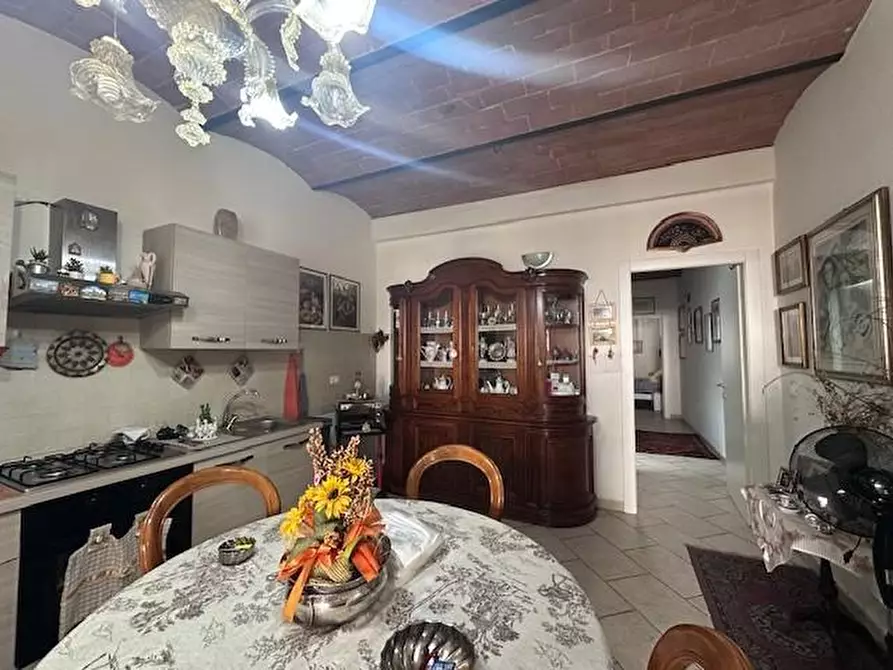 Immagine 18 di Appartamento in vendita  a Cascina