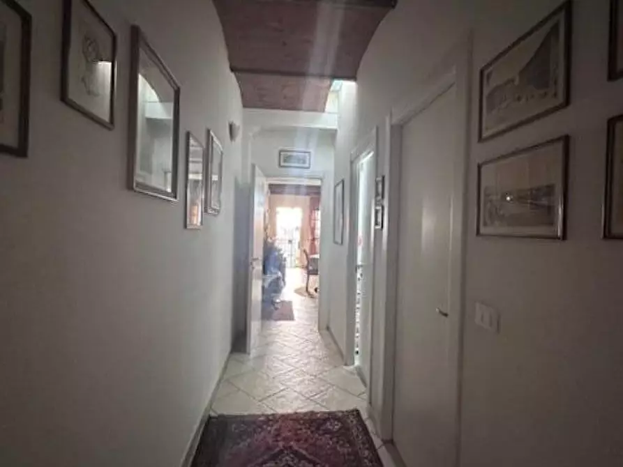 Immagine 15 di Appartamento in vendita  a Cascina