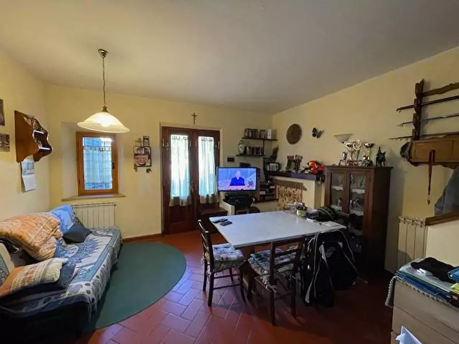 Immagine 1 di Terratetto in vendita  a Vecchiano