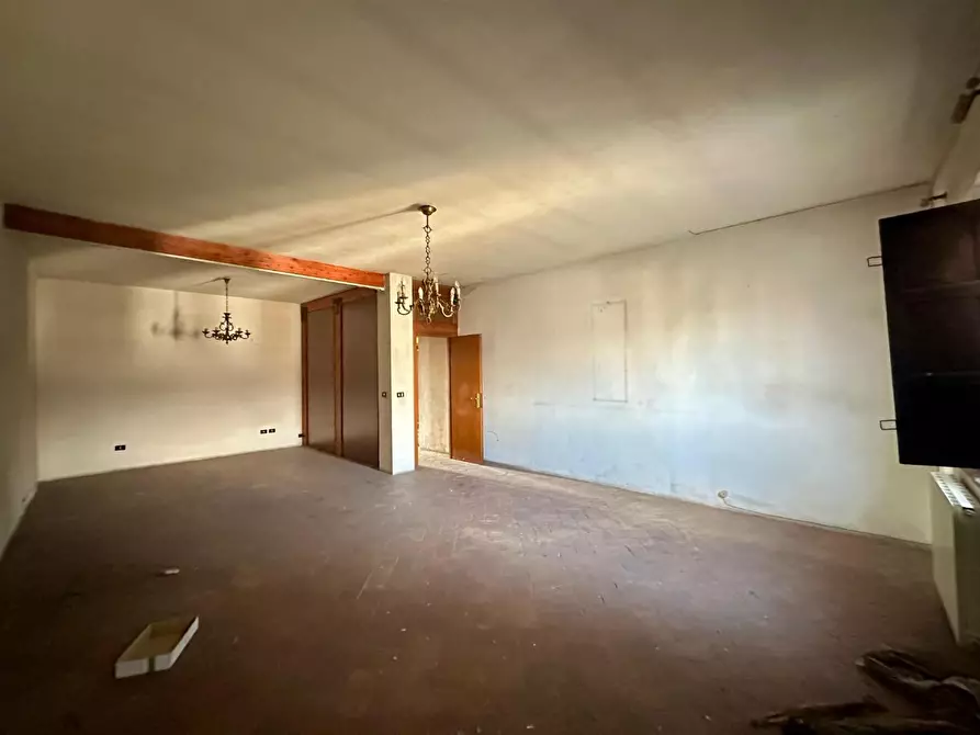 Immagine 22 di Villetta a schiera in vendita  a Porcari