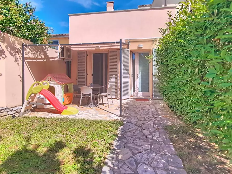 Immagine 2 di Appartamento in vendita  a Pisa