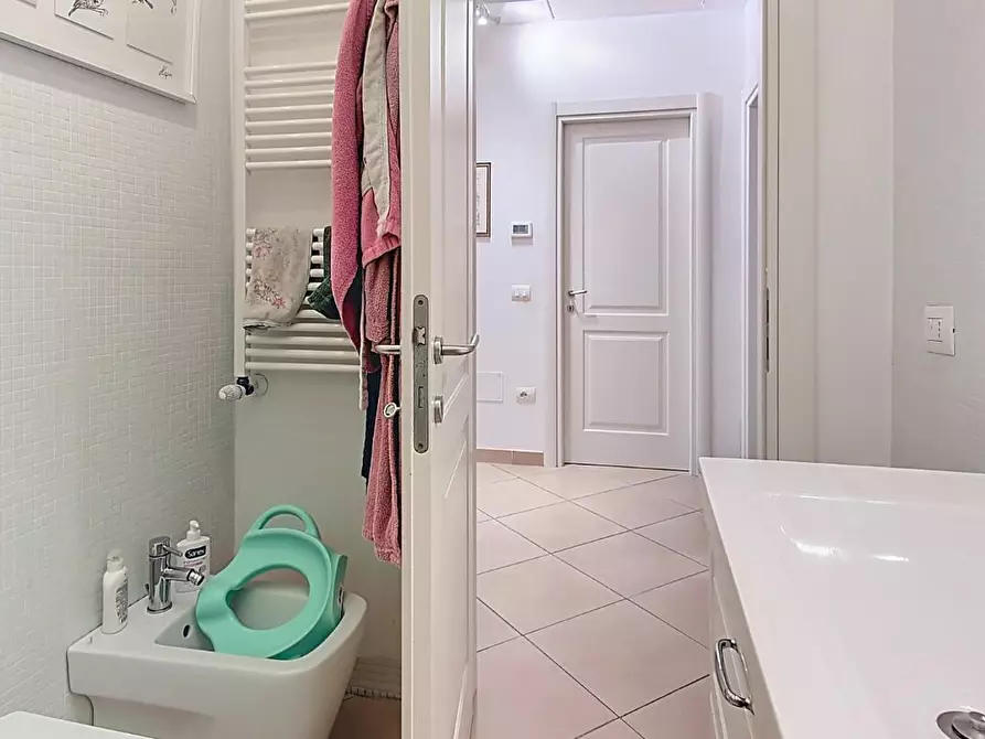 Immagine 19 di Appartamento in vendita  a Pisa