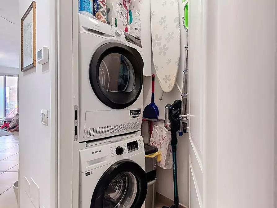 Immagine 12 di Appartamento in vendita  a Pisa