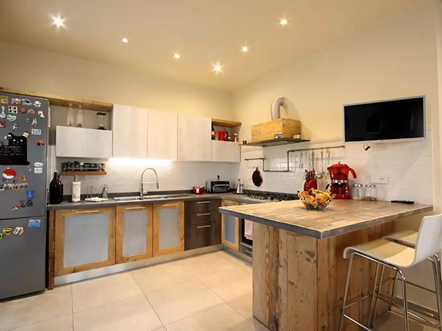 Immagine 18 di Villa in vendita  a Capannori