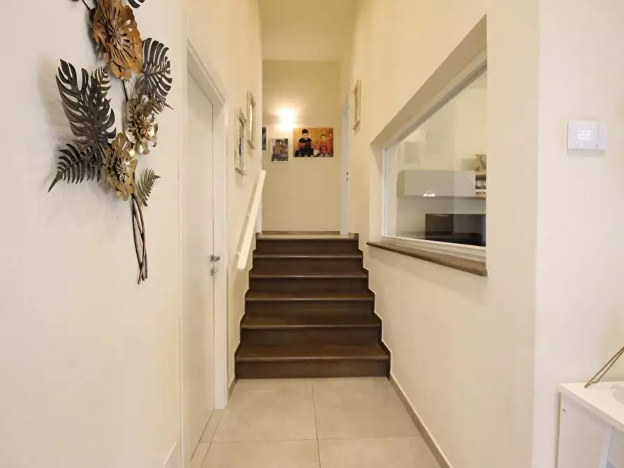 Immagine 20 di Villa in vendita  a Capannori