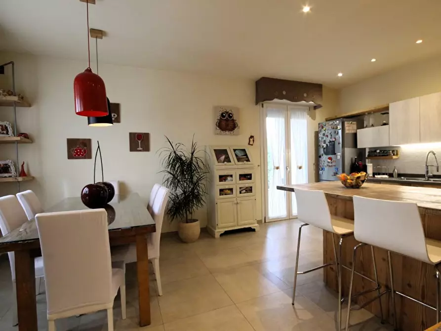 Immagine 16 di Villa in vendita  a Capannori