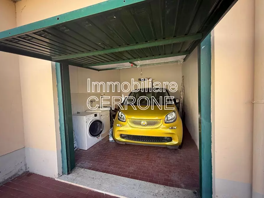 Immagine 23 di Appartamento in vendita  a Cecina