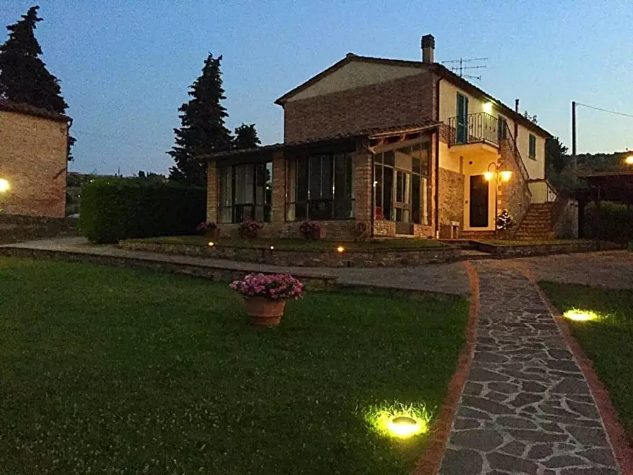 Immagine 2 di Casa colonica in vendita  a Montaione