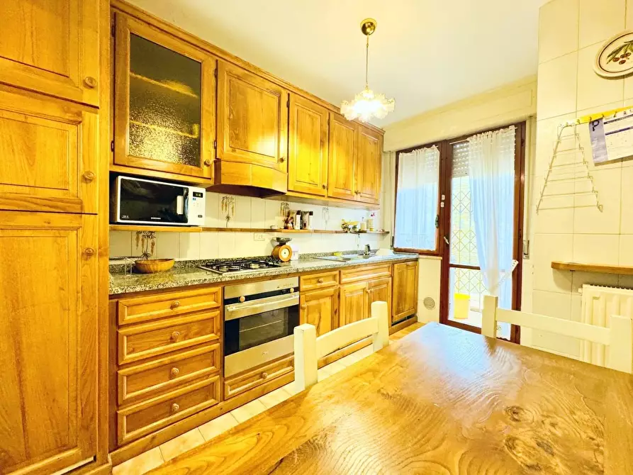 Immagine 36 di Villetta a schiera in vendita  a Pietrasanta