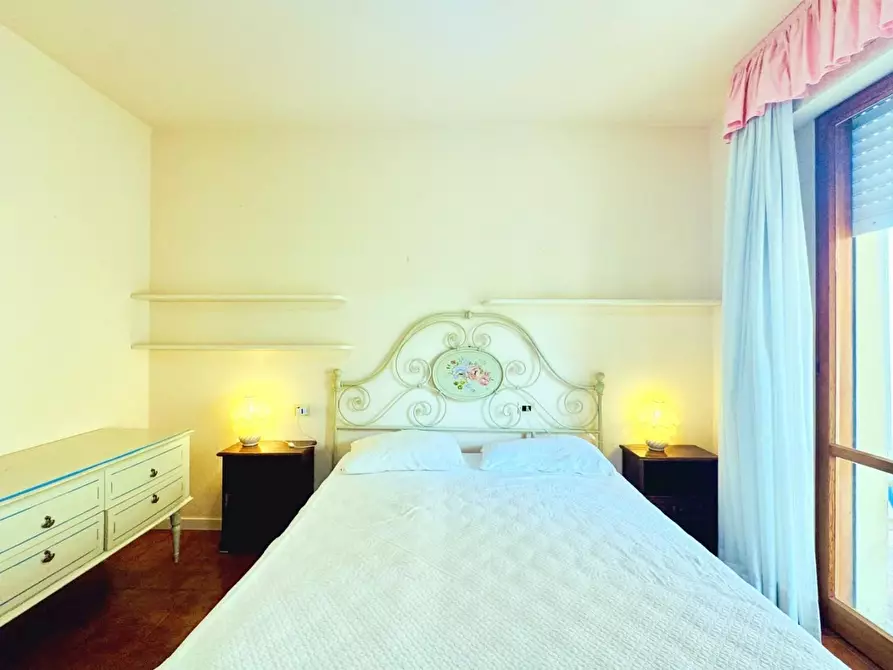 Immagine 12 di Villetta a schiera in vendita  a Pietrasanta