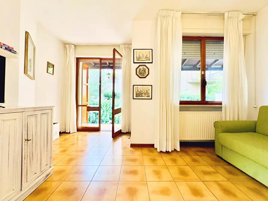 Immagine 52 di Villetta a schiera in vendita  a Pietrasanta