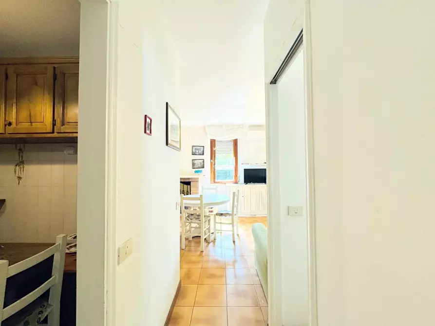 Immagine 47 di Villetta a schiera in vendita  a Pietrasanta