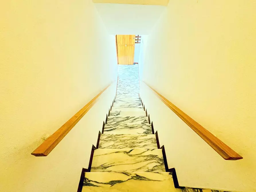 Immagine 27 di Villetta a schiera in vendita  a Pietrasanta