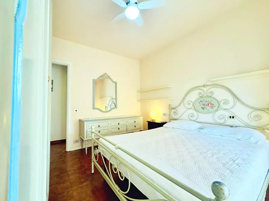 Immagine 13 di Villetta a schiera in vendita  a Pietrasanta