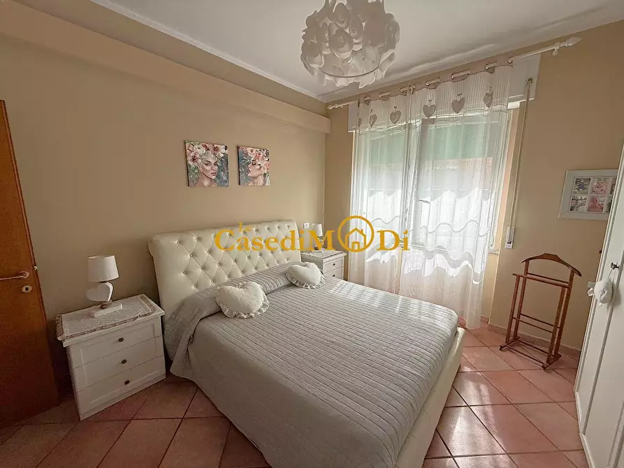 Immagine 29 di Appartamento in vendita  a Livorno