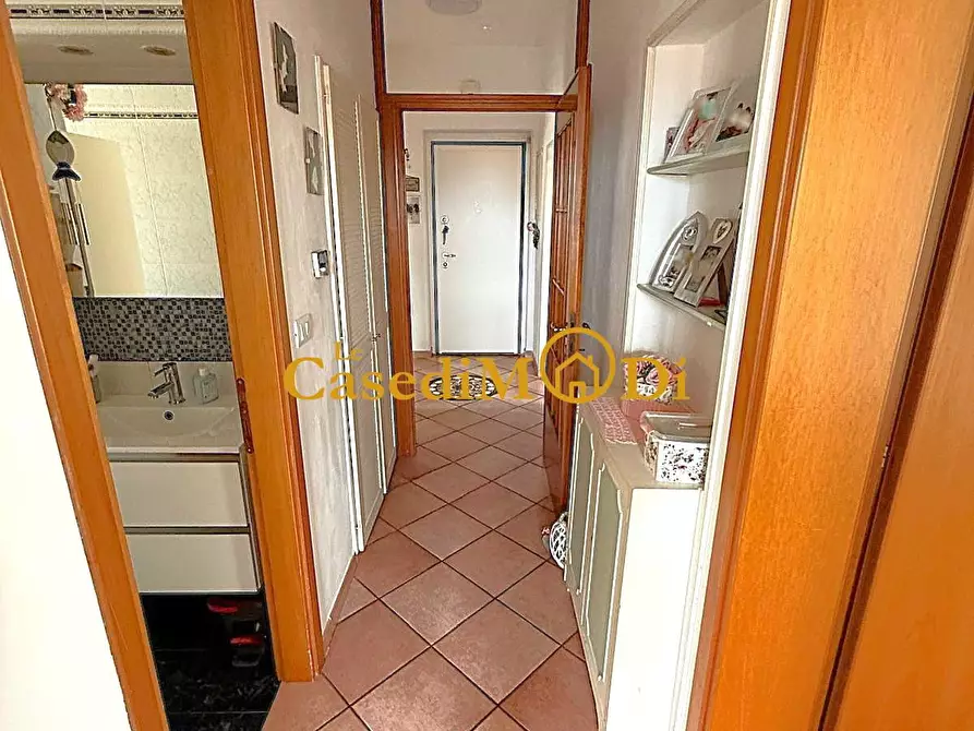 Immagine 32 di Appartamento in vendita  a Livorno