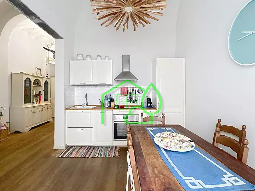 Immagine 6 di Villa in vendita  a Viareggio