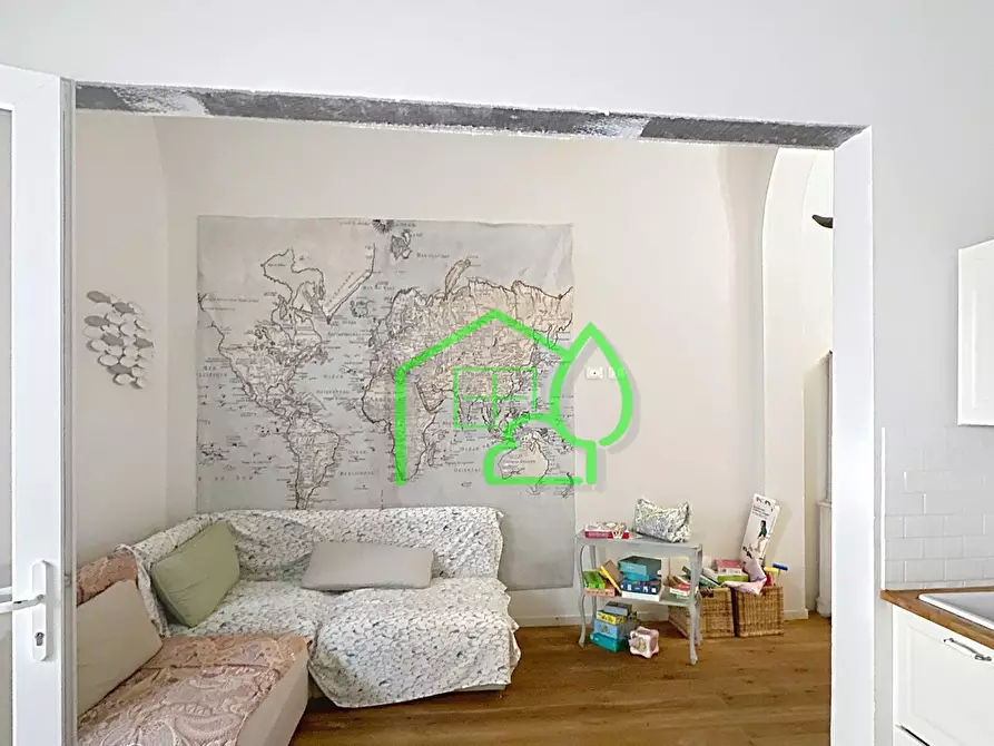 Immagine 5 di Villa in vendita  a Viareggio