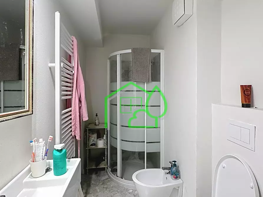 Immagine 12 di Villa in vendita  a Viareggio