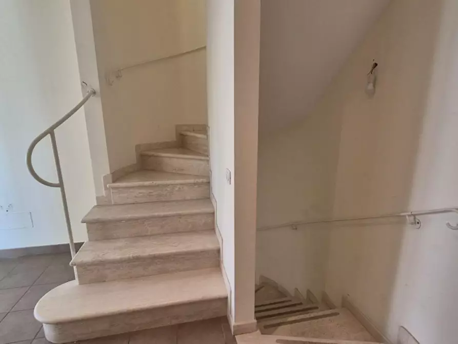 Immagine 107 di Villa in vendita  a Camaiore