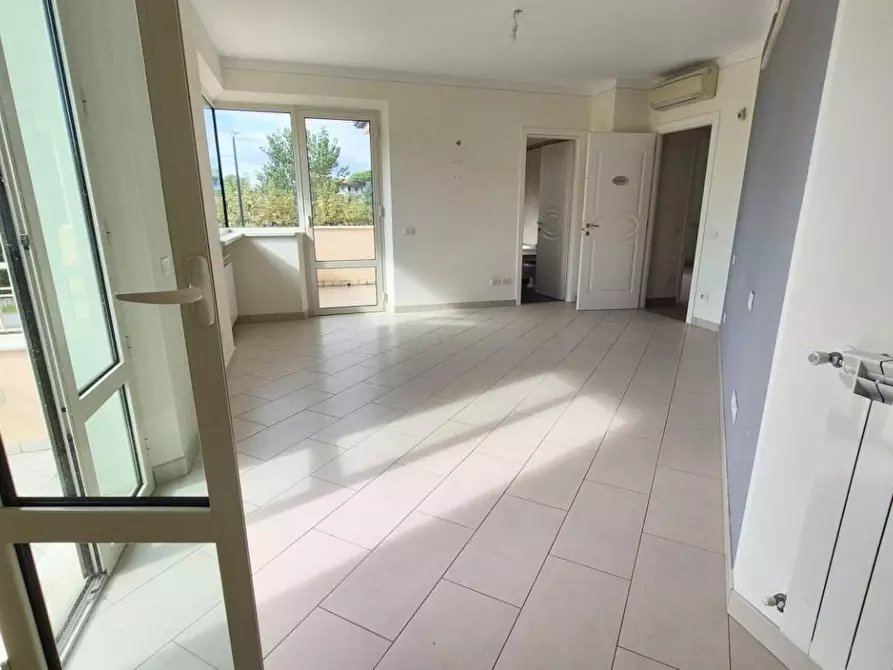 Immagine 53 di Villa in vendita  a Camaiore