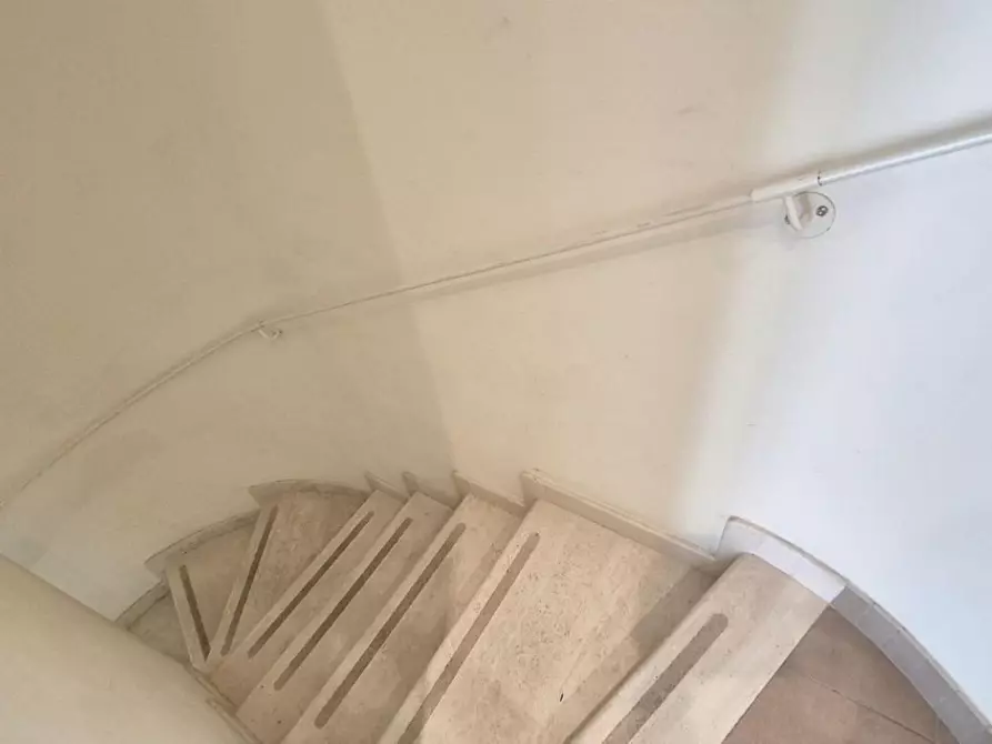 Immagine 48 di Villa in vendita  a Camaiore