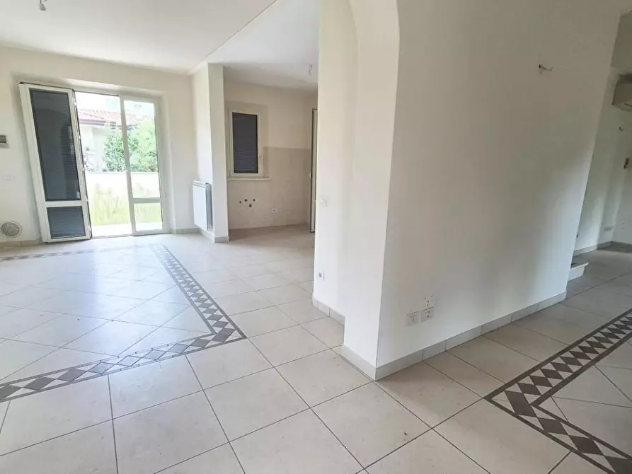 Immagine 15 di Villa in vendita  a Camaiore