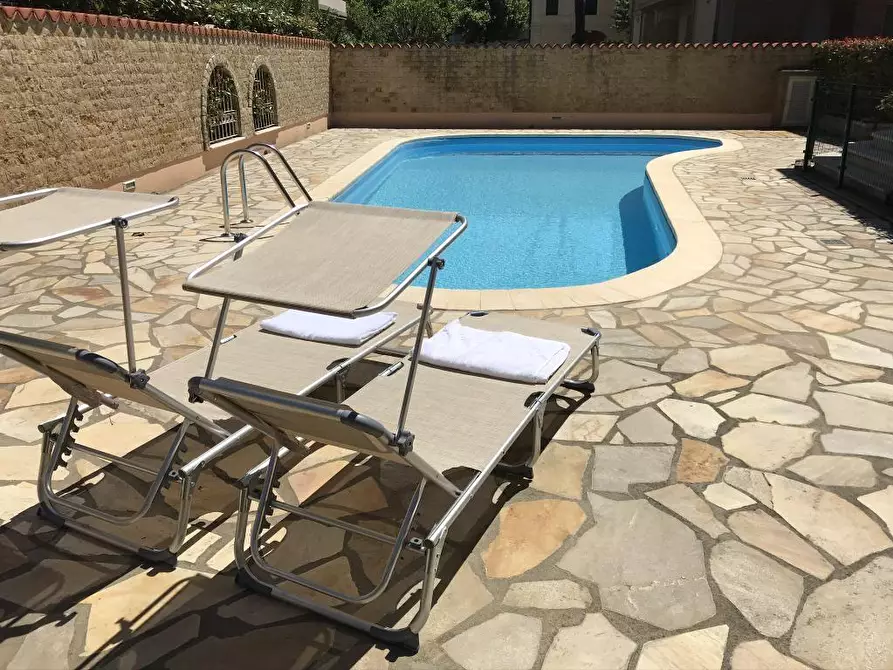 Immagine 3 di Villa in vendita  a Camaiore