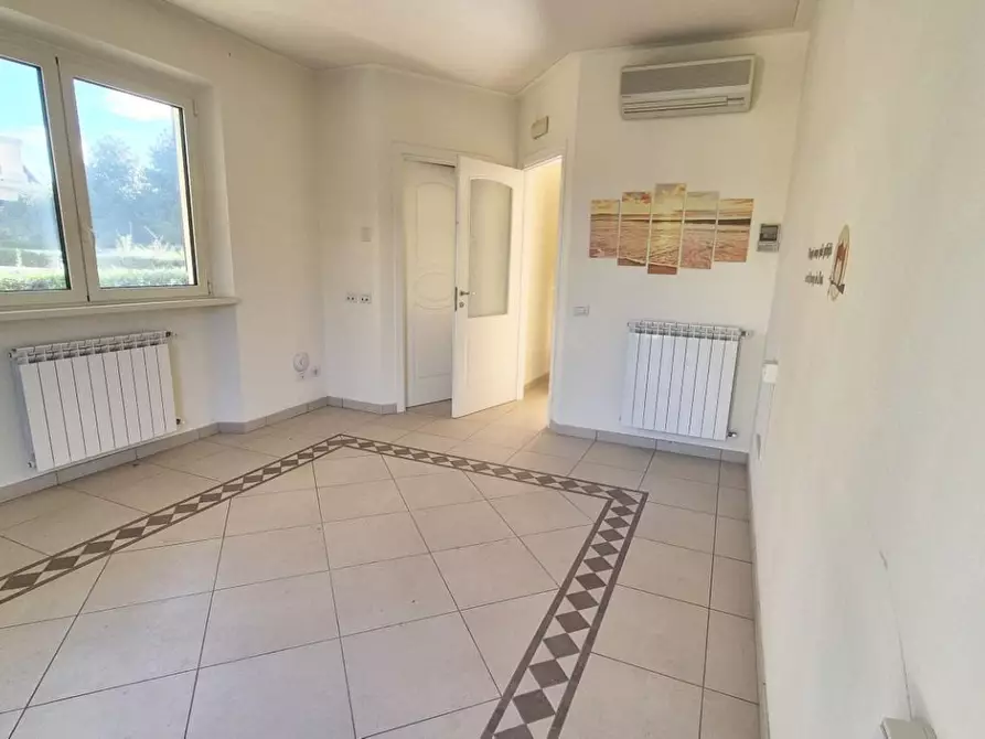 Immagine 152 di Villa in vendita  a Camaiore