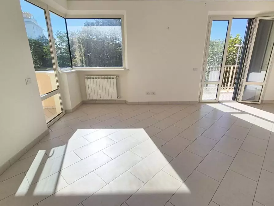 Immagine 93 di Villa in vendita  a Camaiore