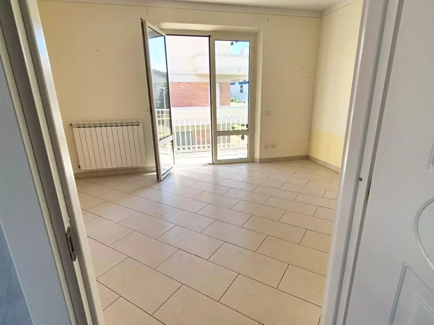 Immagine 90 di Villa in vendita  a Camaiore