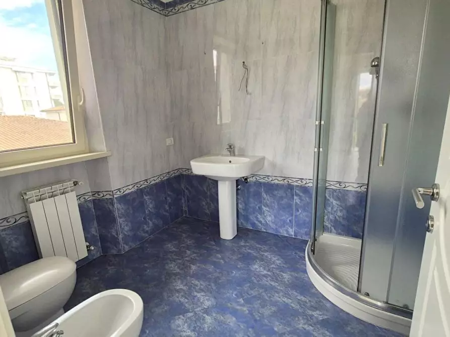 Immagine 65 di Villa in vendita  a Camaiore