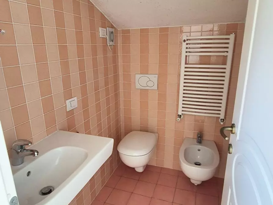 Immagine 109 di Villa in vendita  a Camaiore