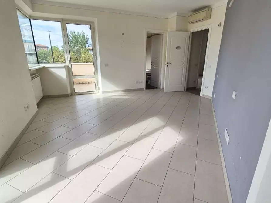 Immagine 54 di Villa in vendita  a Camaiore