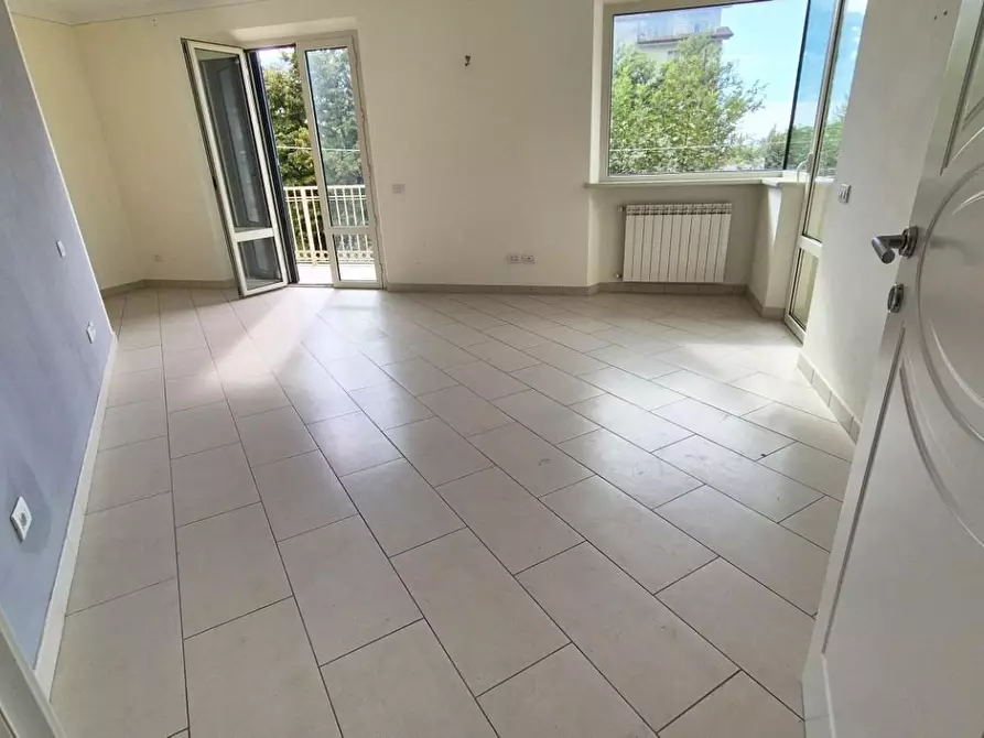 Immagine 50 di Villa in vendita  a Camaiore