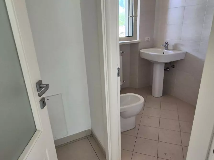 Immagine 42 di Villa in vendita  a Camaiore