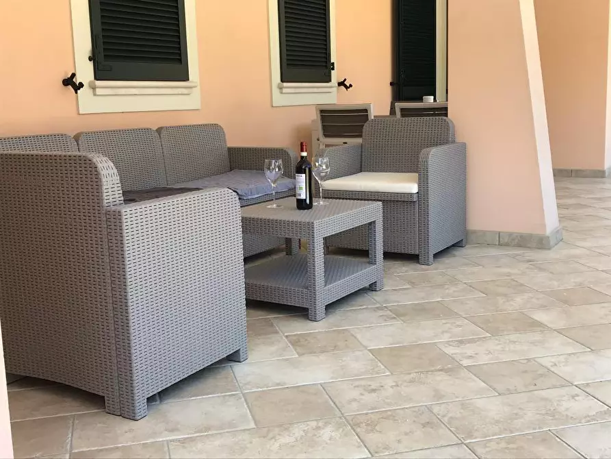 Immagine 14 di Villa in vendita  a Camaiore