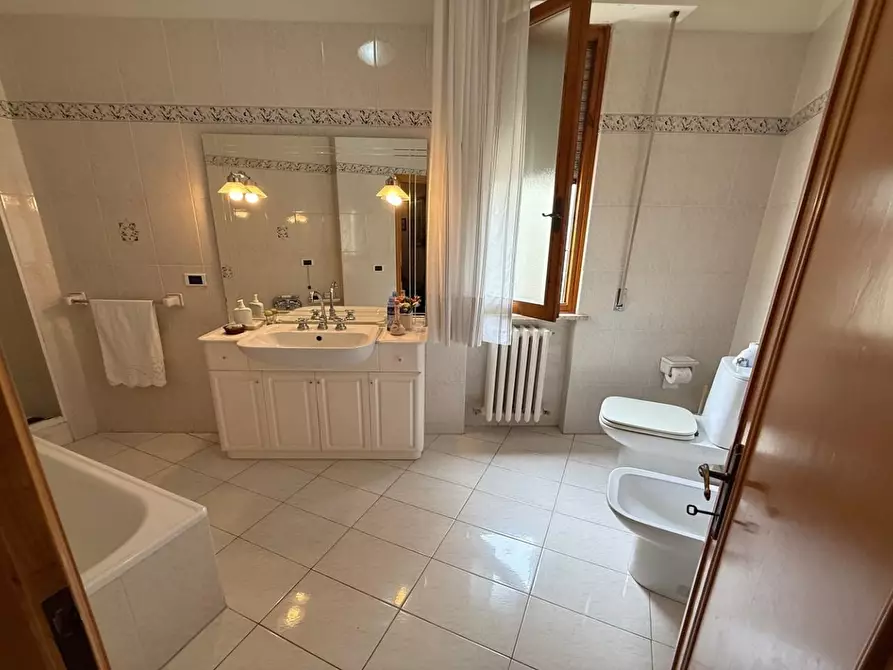 Immagine 10 di Appartamento in vendita  a Certaldo