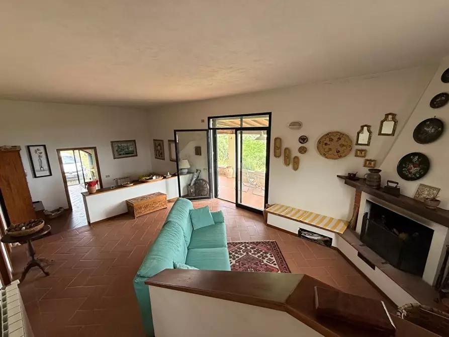 Immagine 2 di Casa colonica in vendita  a Certaldo